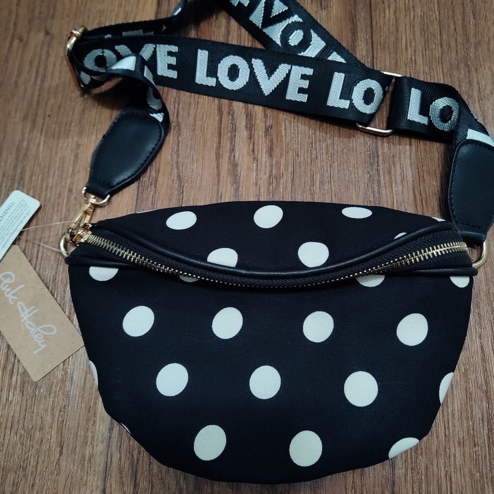 Black and white fanny pack by  Pink Haley